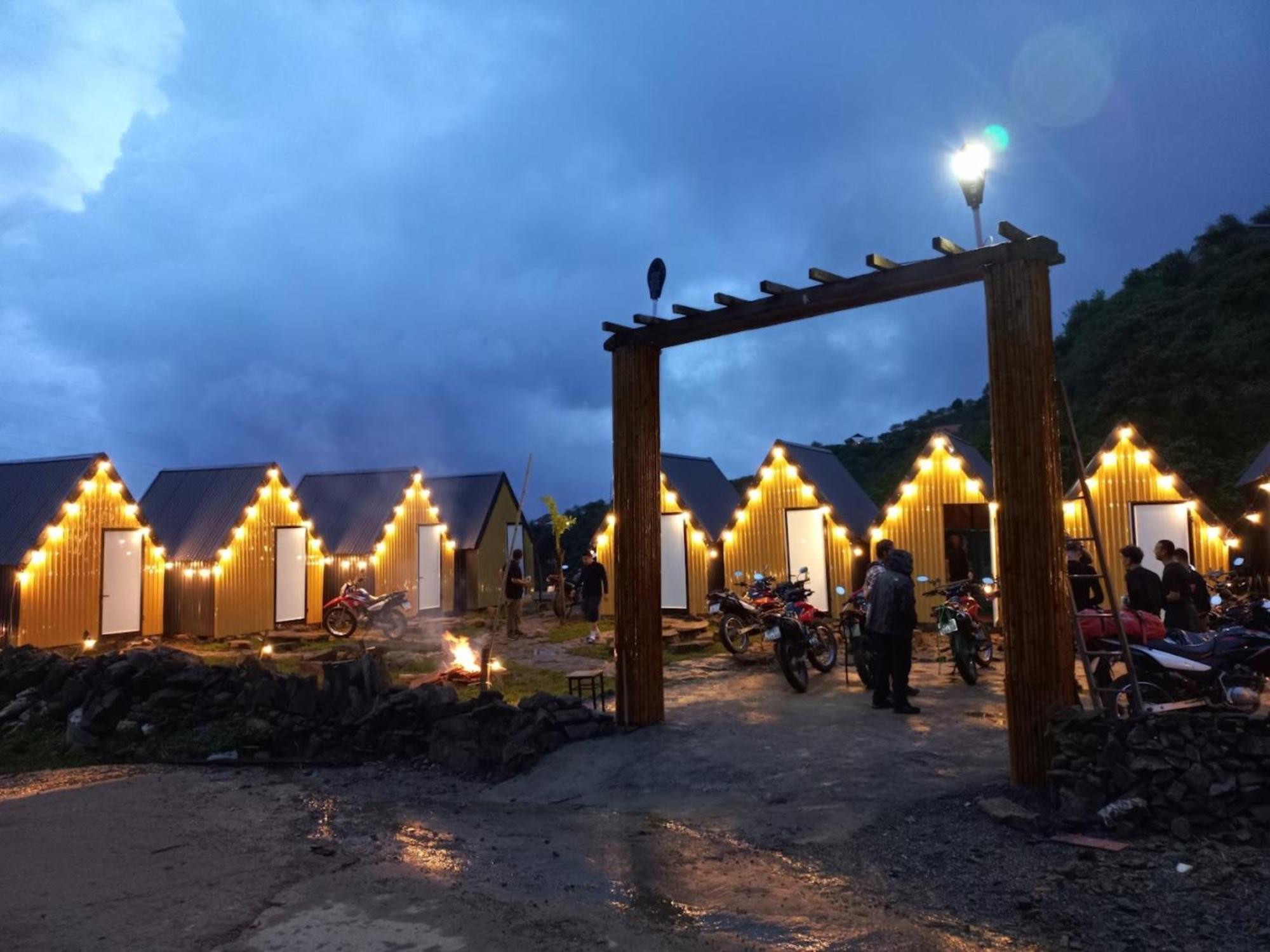 Nha Hang Homestay Pho Nui Bac Yen Eksteriør bilde
